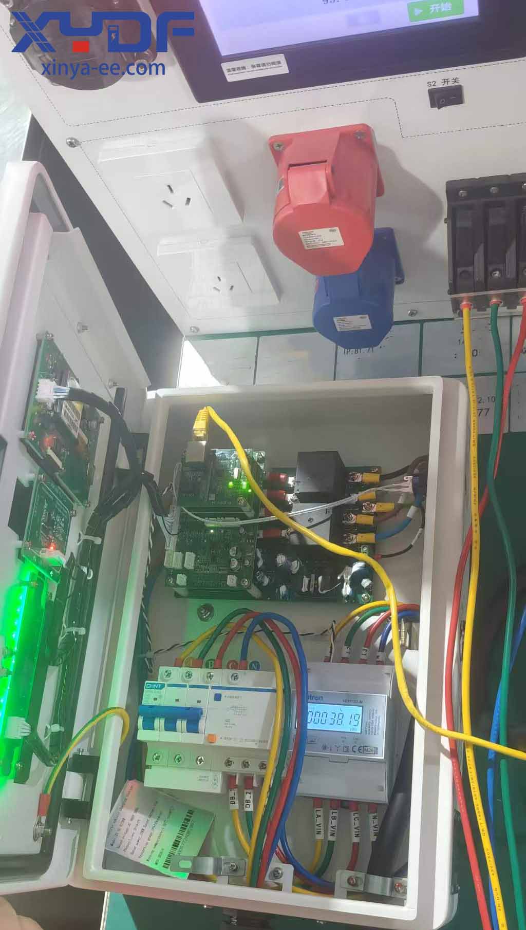 EV Charging Roaming Explained: How CPOs, eMSPs and Drivers Connect