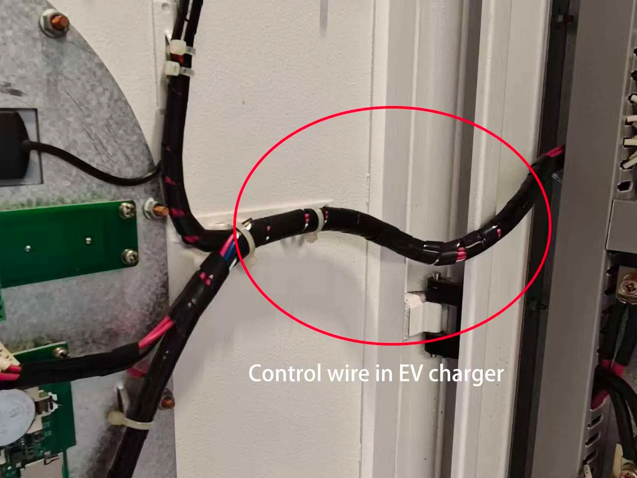 Control wire in EV charger XYDF